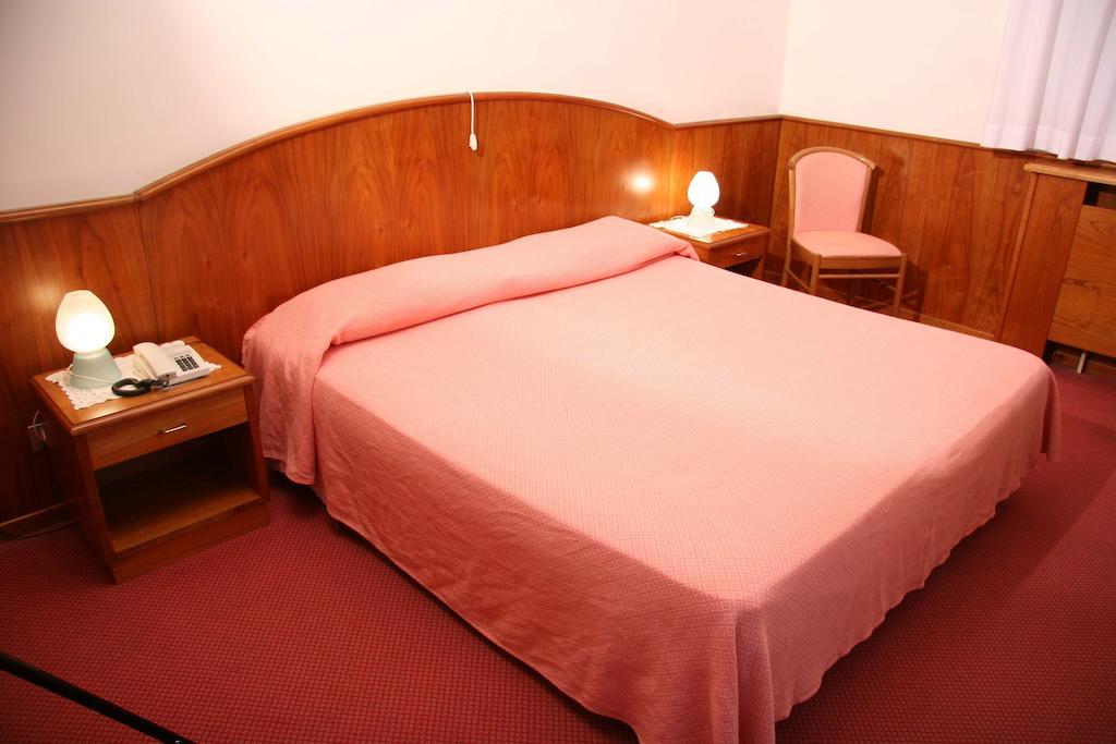 Hotel Roma Cividale Del Friuli Phòng bức ảnh