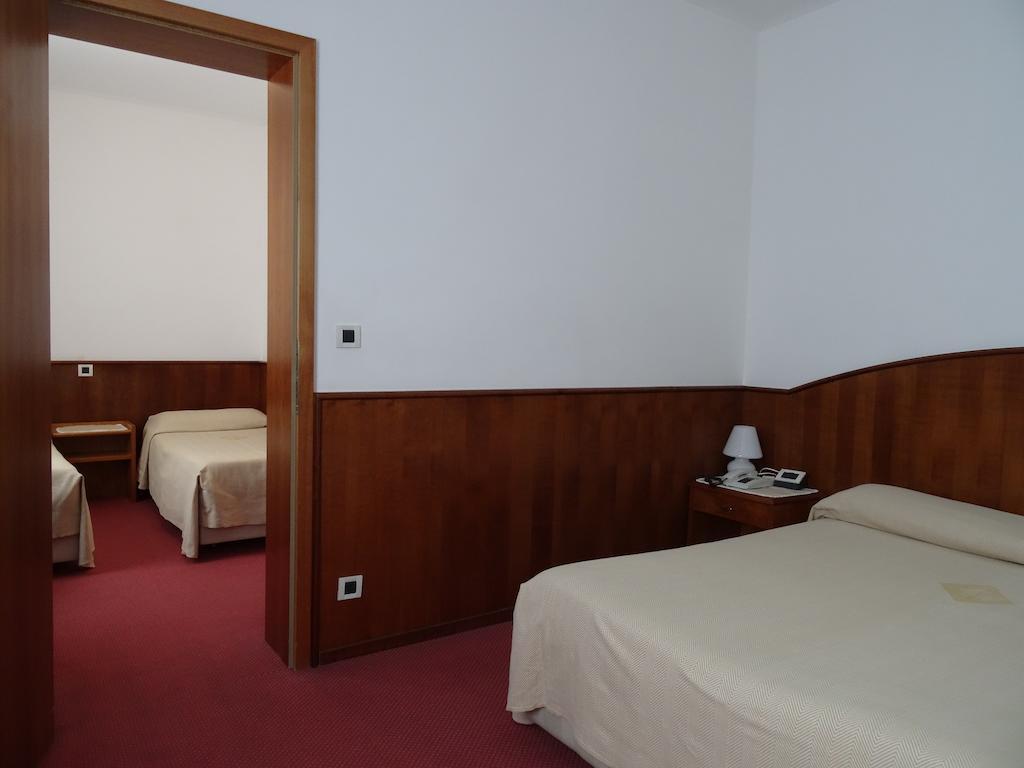 Hotel Roma Cividale Del Friuli Phòng bức ảnh