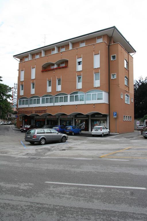 Hotel Roma Cividale Del Friuli Ngoại thất bức ảnh